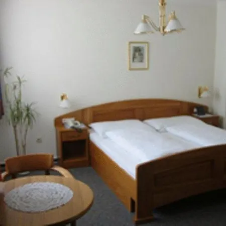 博姆基赫纳膳食公寓酒店 3* 阿尔特海姆