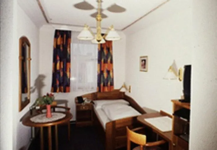 招待所 博姆基赫纳膳食公寓酒店 阿尔特海姆